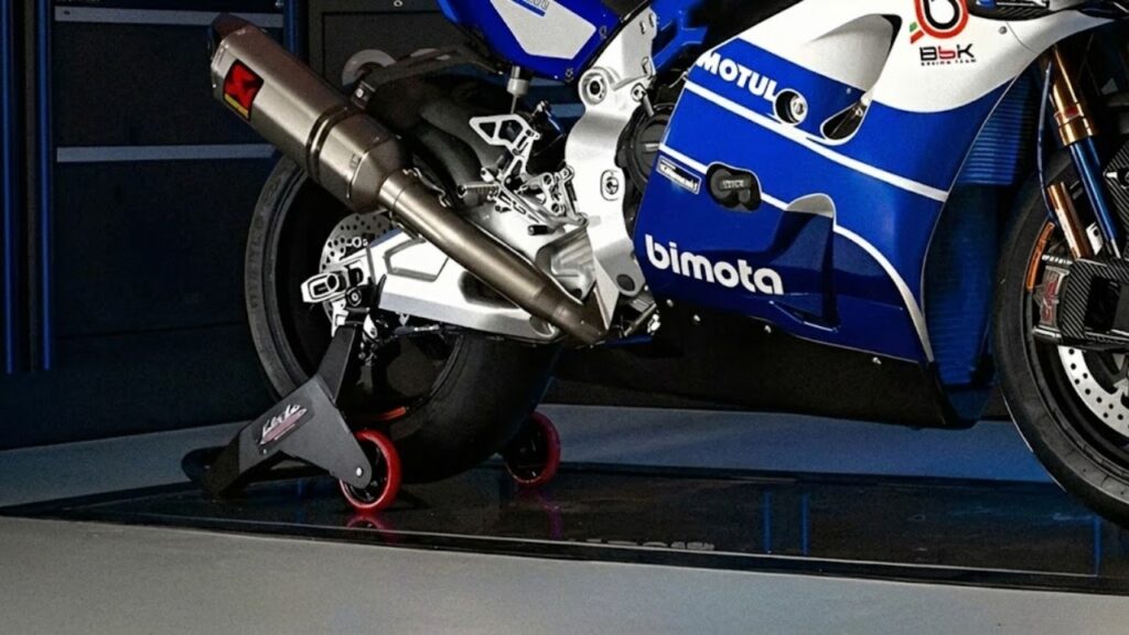 Italian-Inspired Motorcycle Review: Kawasaki Grail Hidden Beneath Alluring Design